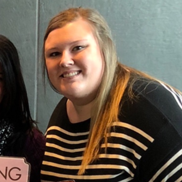 Meet your Posher, Annie - Picture 1 of 1